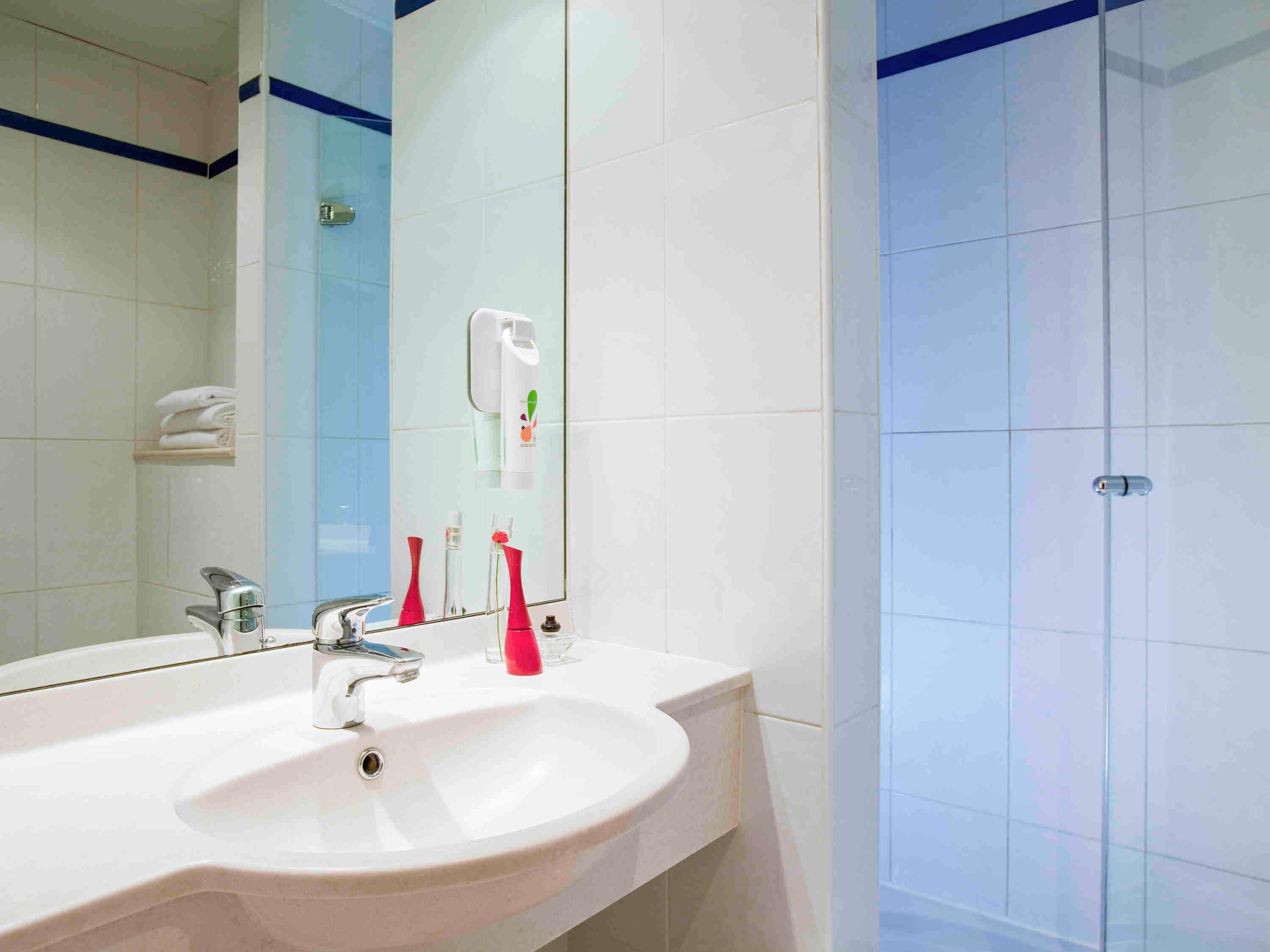 Ibis Styles Paris Mairie De Montreuil Hotel Montreuil  Exterior photo