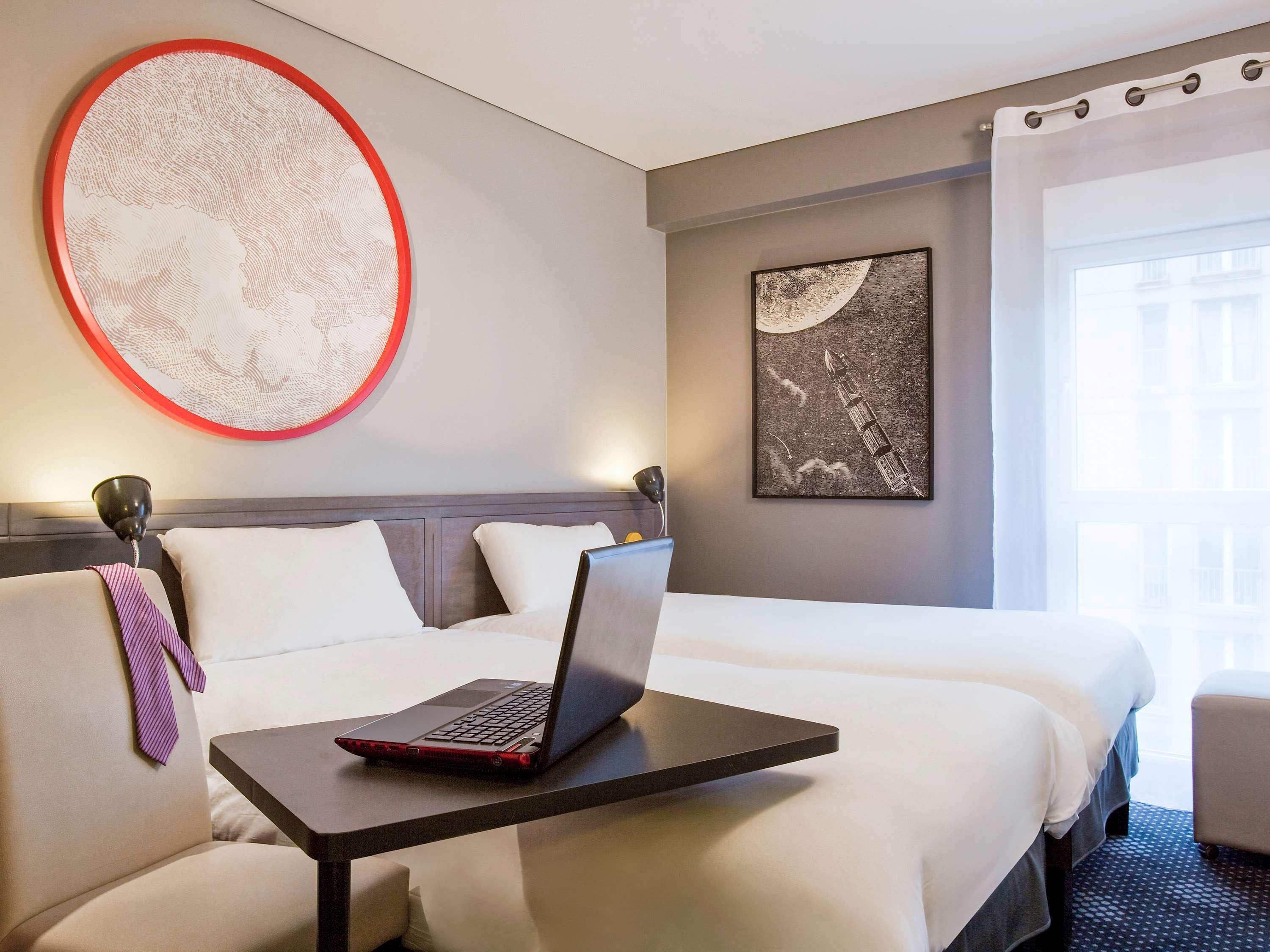 Ibis Styles Paris Mairie De Montreuil Hotel Montreuil  Exterior photo
